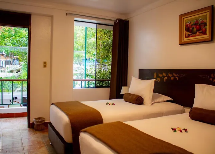 Retama Inn 3*