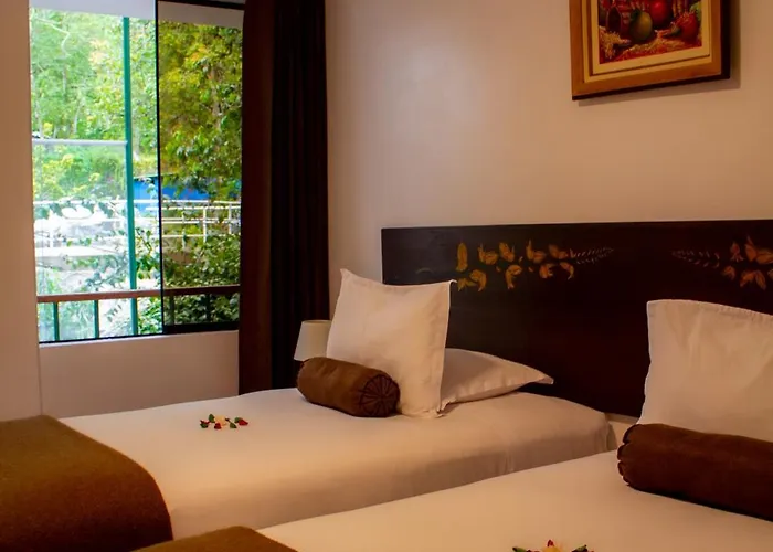 Retama Inn 3*