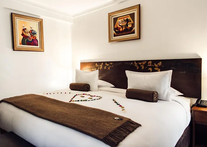 Inn Retama
